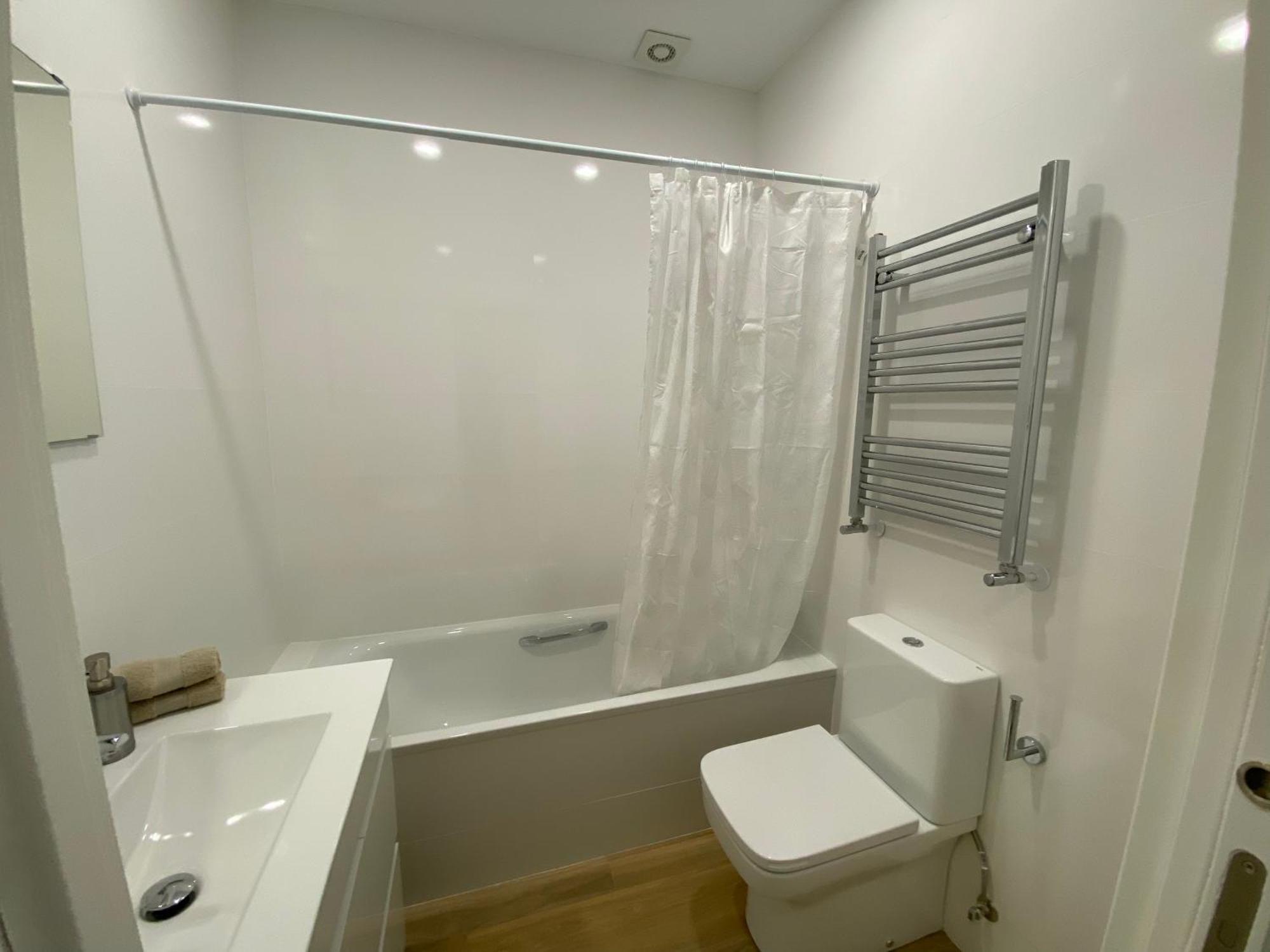 Apartamento Recien Reformado Zona Estaciones Apartment Santander Exterior photo